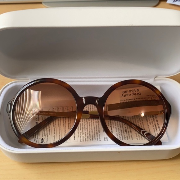 DVF Diane Von Furstenberg sonata Round sunglasses NWT - Picture 1 of 9